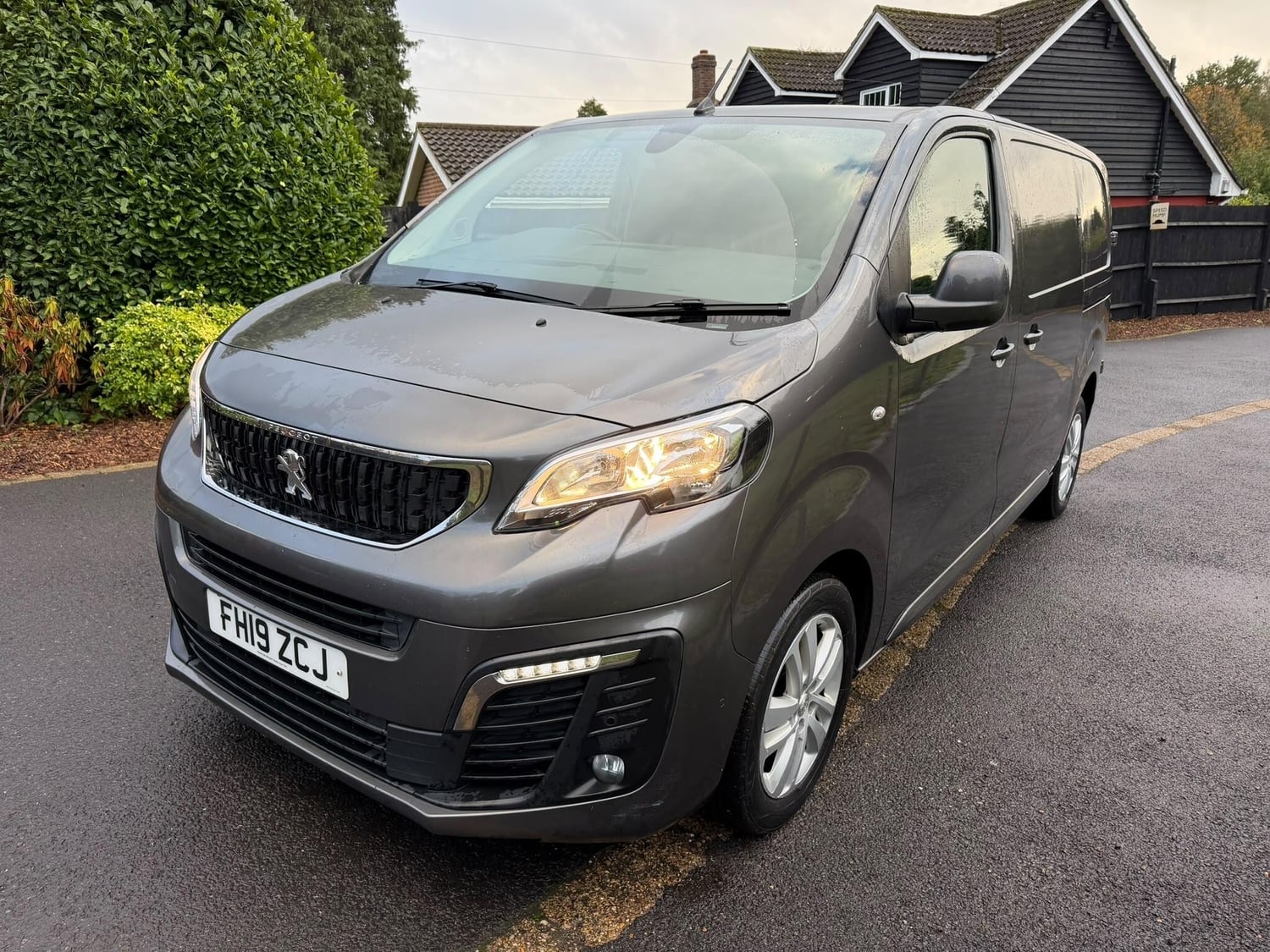 Peugeot Expert Addlestone