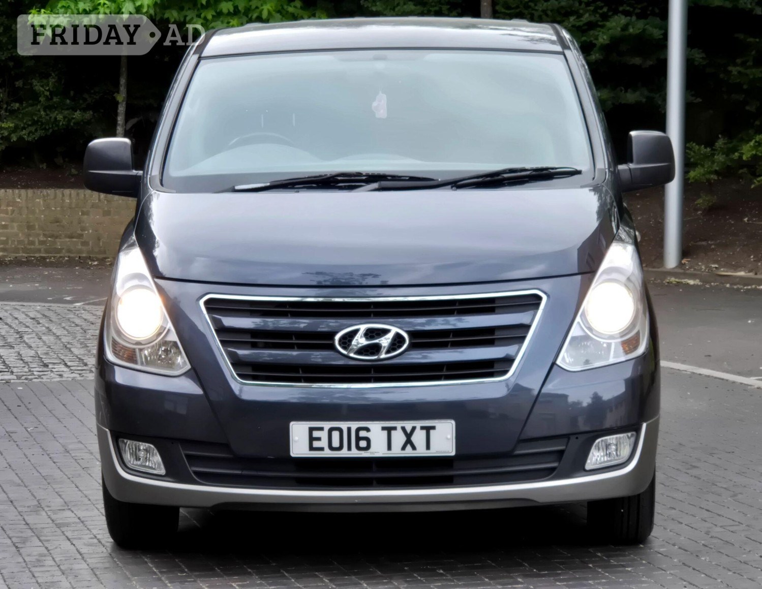 Hyundai i800 Ashford