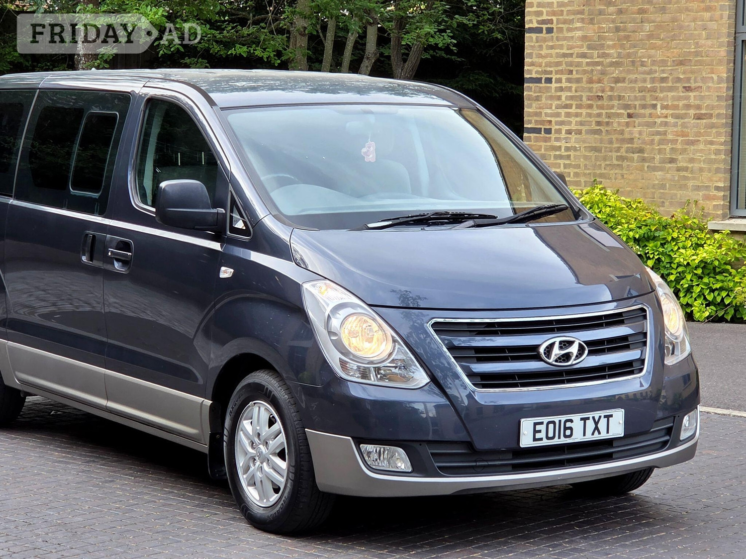 Hyundai i800 2016 - Cars