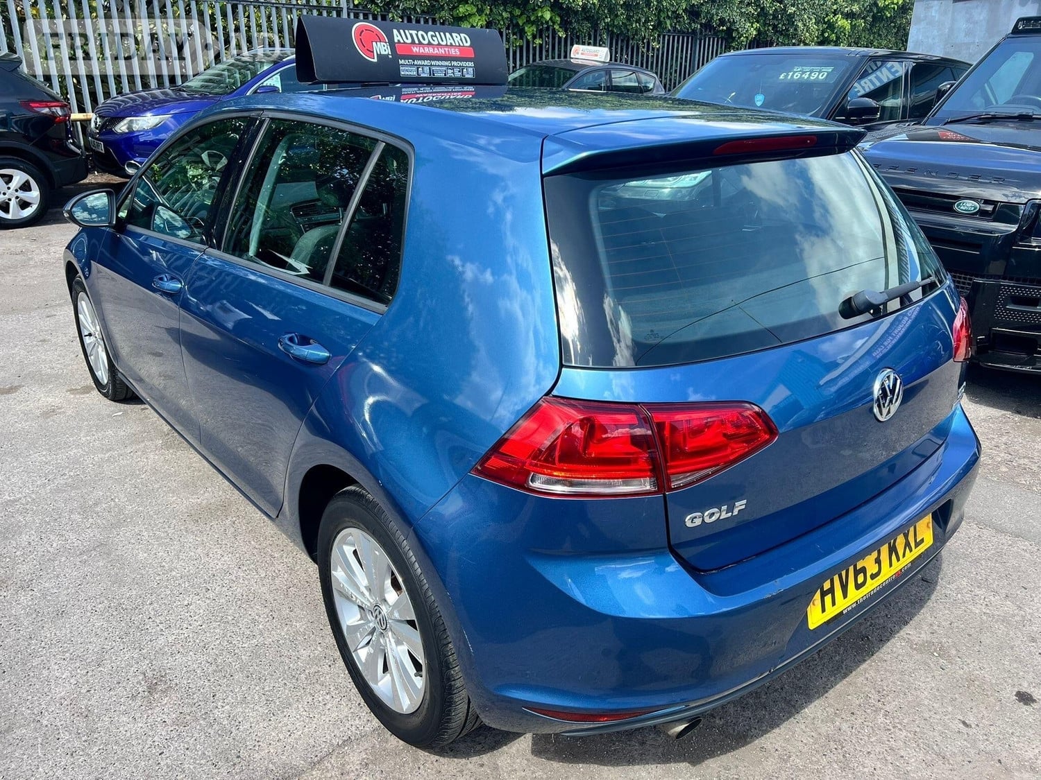 Volkswagen Golf 2013 - Cars
