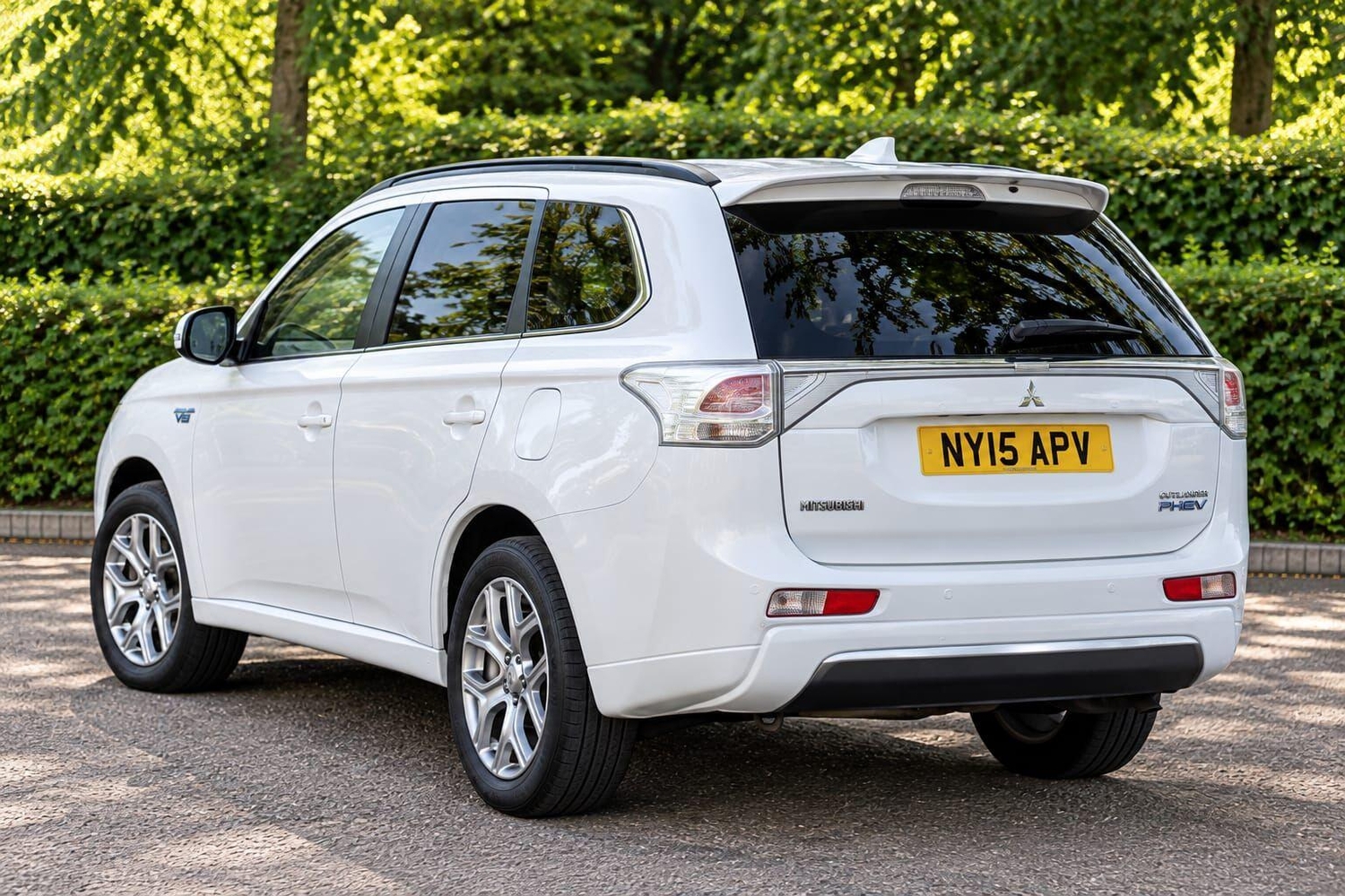 Mitsubishi Outlander 2015 - Cars