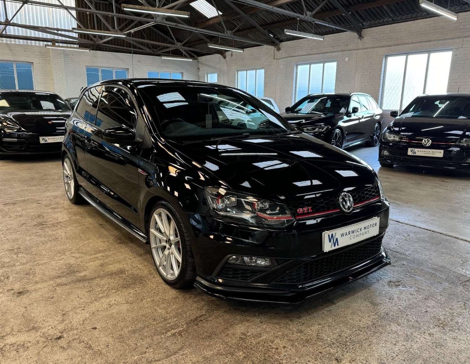 Volkswagen Polo 2016 - Cars in Warwick