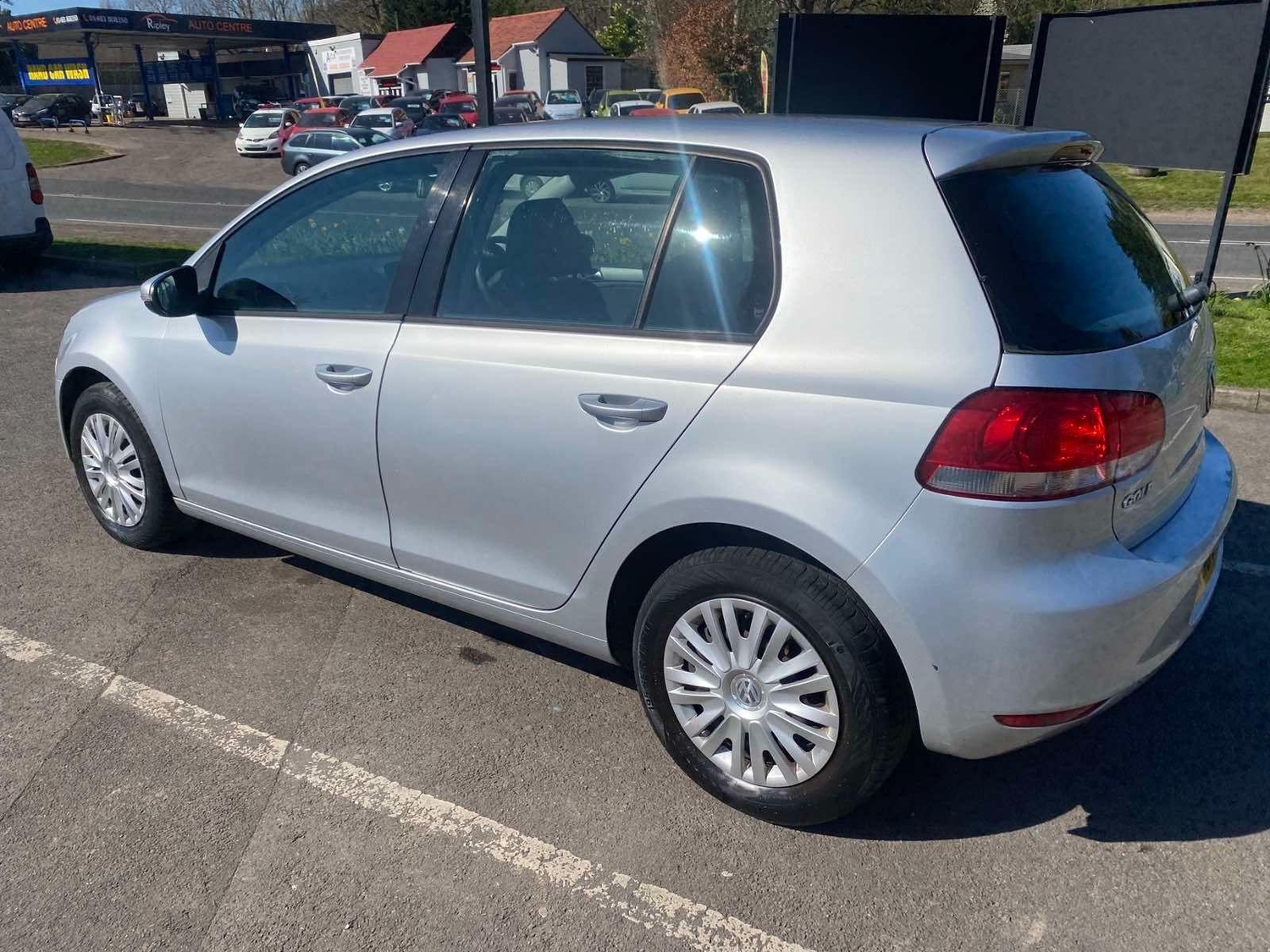 Volkswagen Golf 2010 - Cars in Ripley