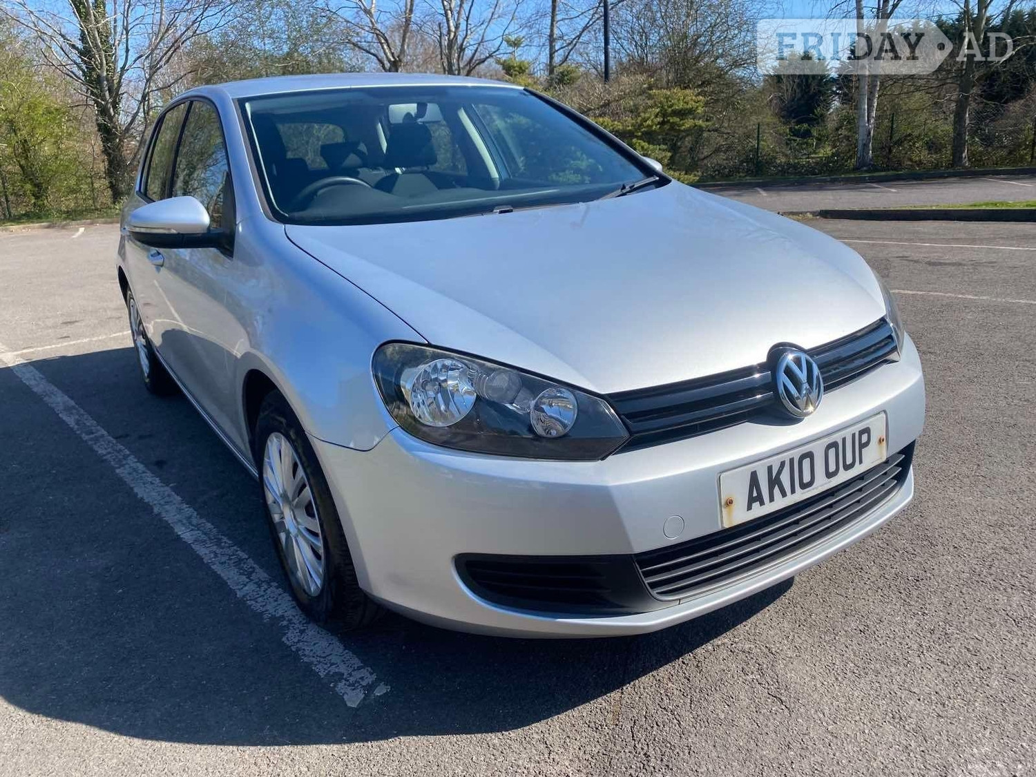 Volkswagen Golf 2010 - Cars