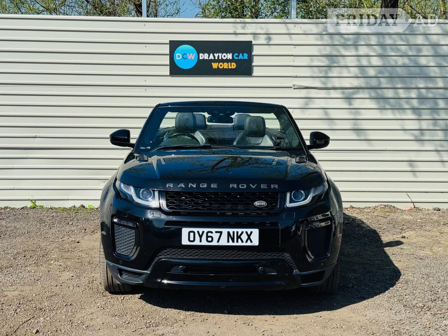 [ berth ]Land Rover Range Rover Evoque