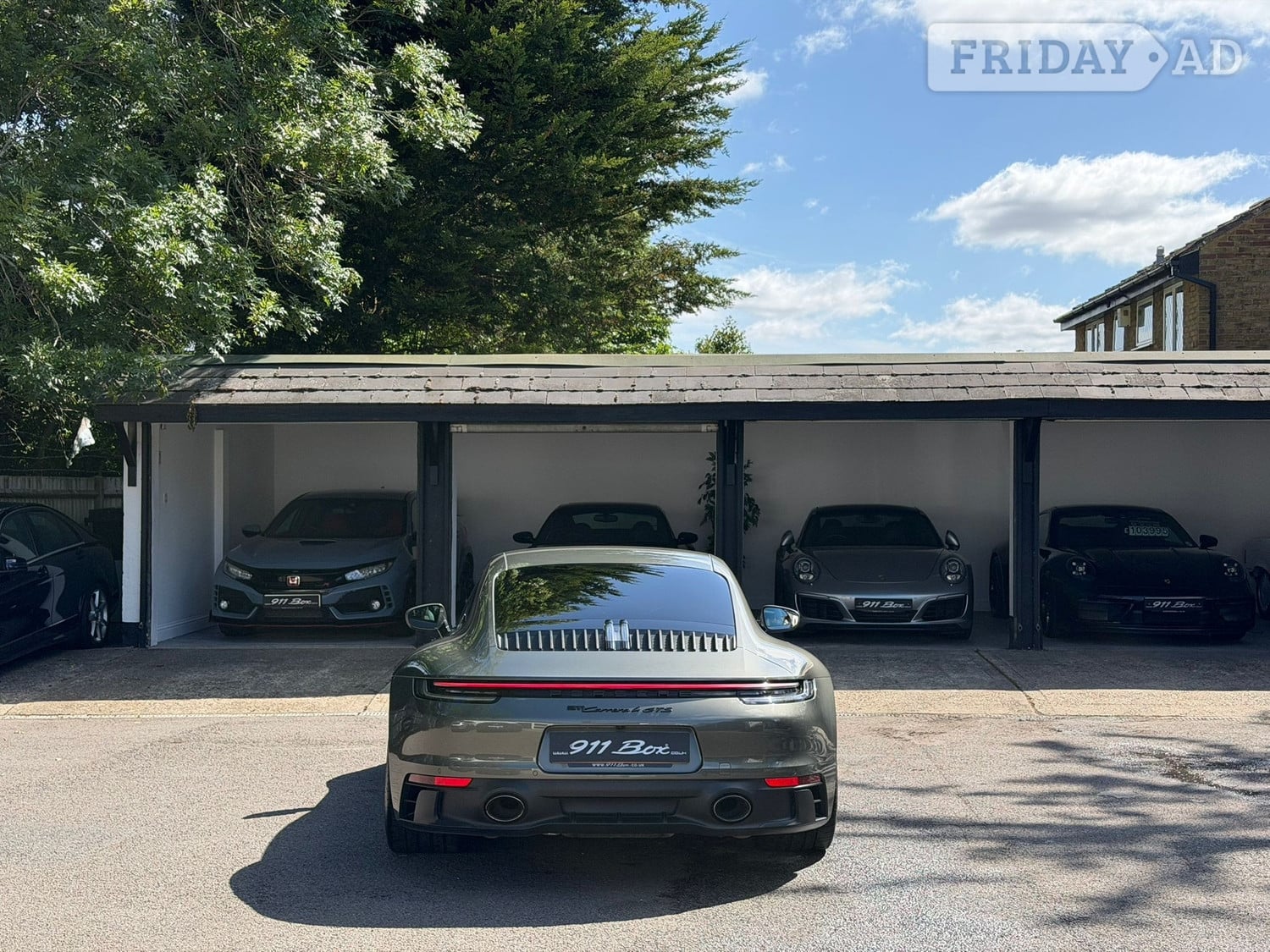 Porsche 911 2022 - Cars in Bromley