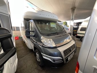Auto-Trail Tracker RB 2013