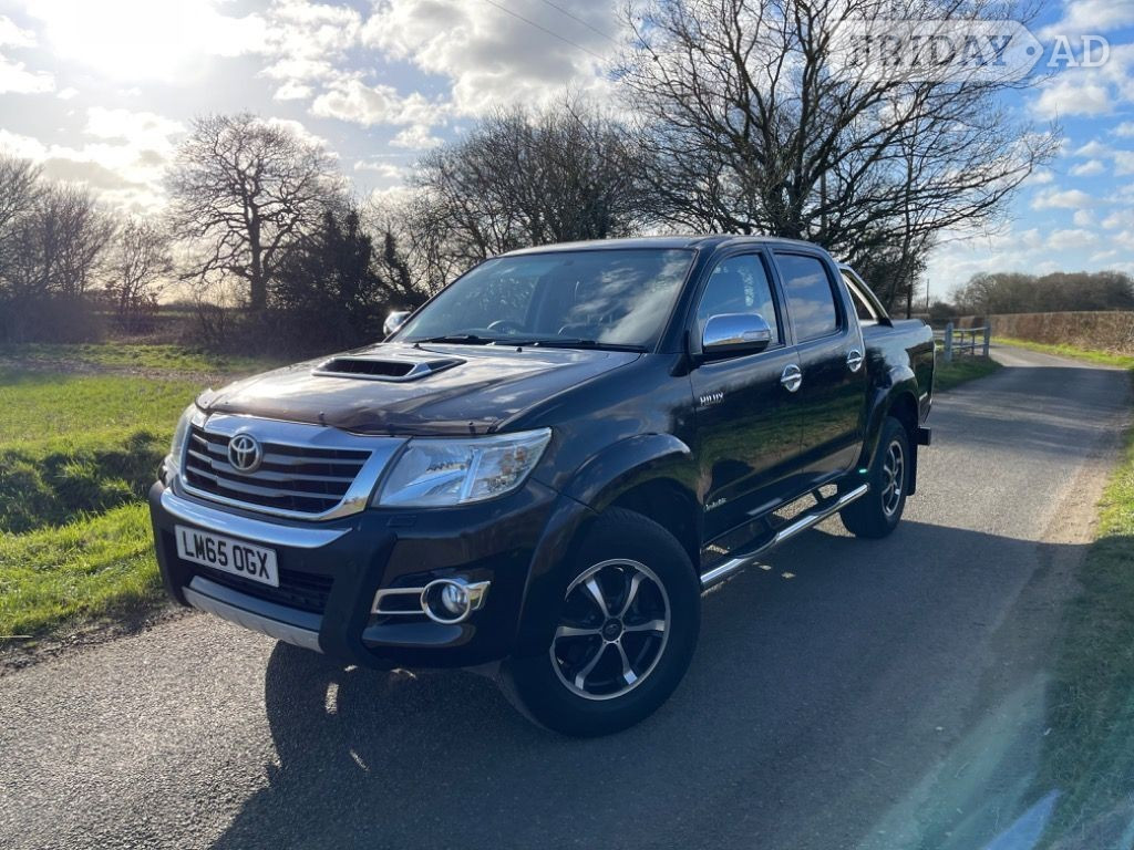 Toyota Hilux 2015 - Cars