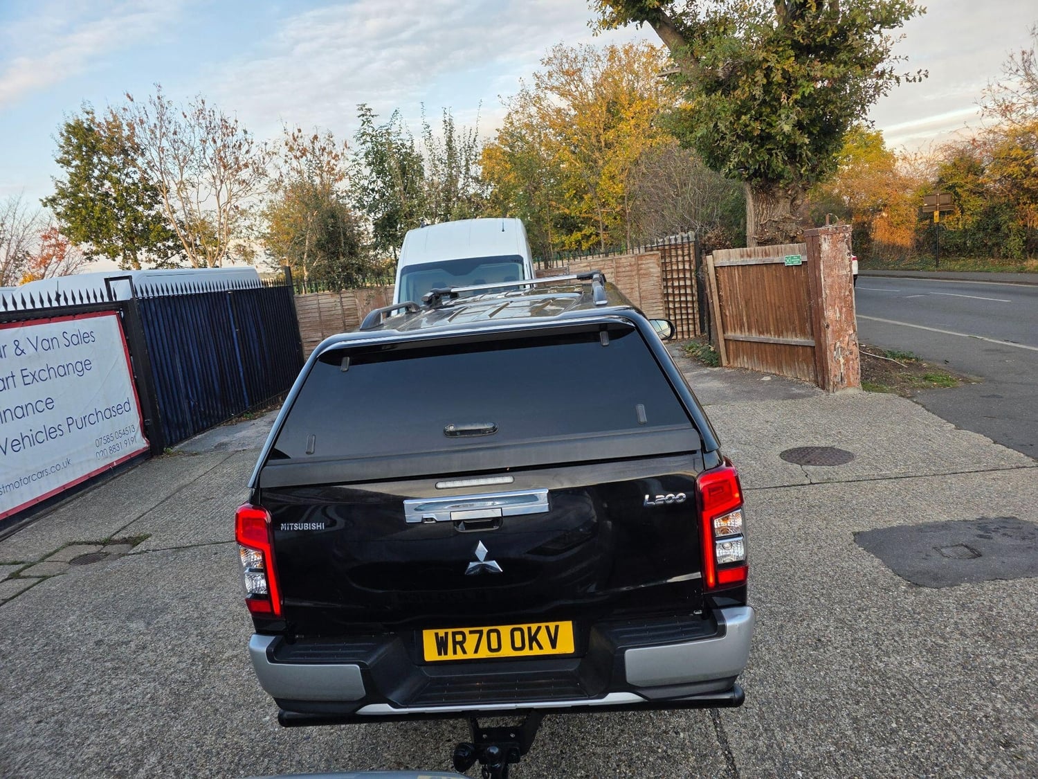 Mitsubishi L200 2020 - Vans & Commercial Vehicles in Hounslow