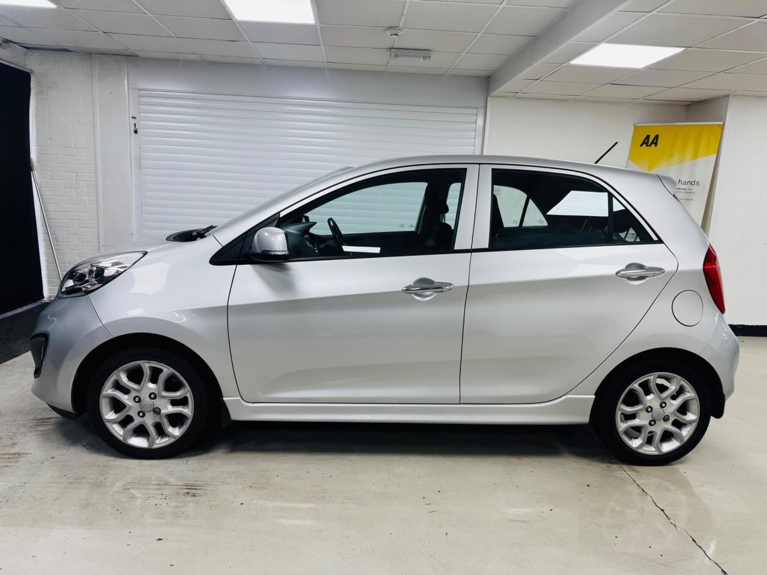 Kia Picanto 2012 - Cars in Stroud