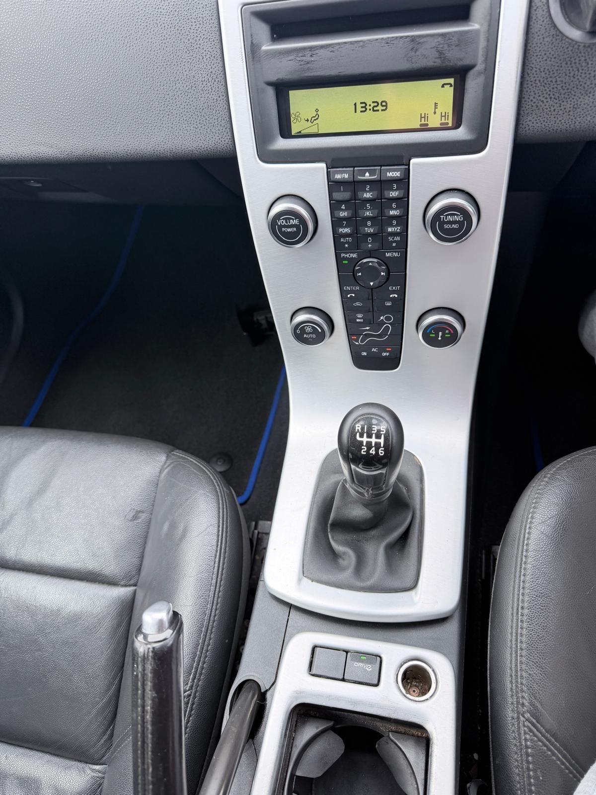Volvo V50 2012 - Cars