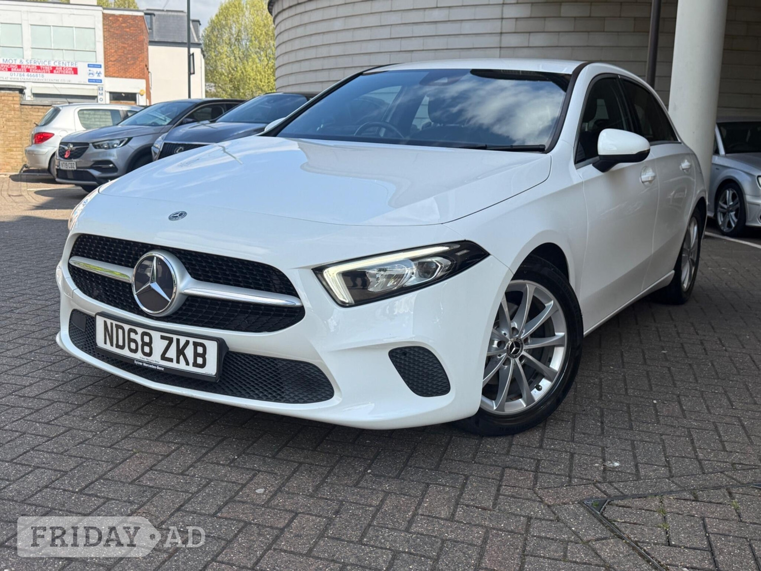 [ berth ]Mercedes-Benz A Class