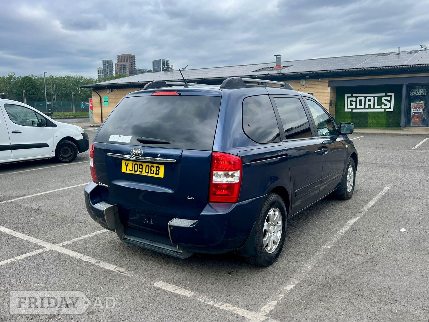 [ berth ]Kia Sedona