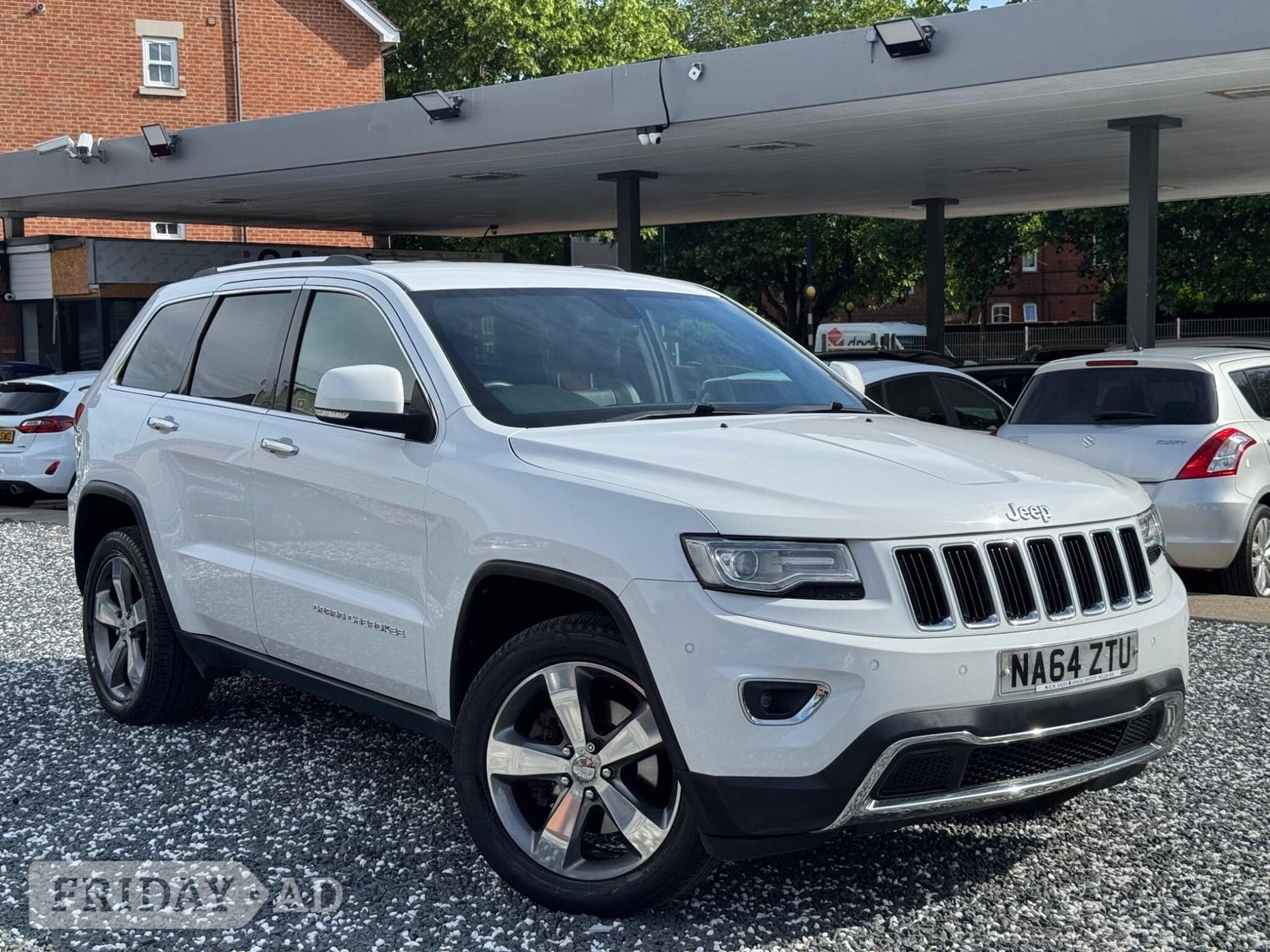Jeep Grand Cherokee 2014 in Bedford