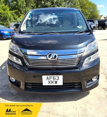 Toyota Vellfire 2014