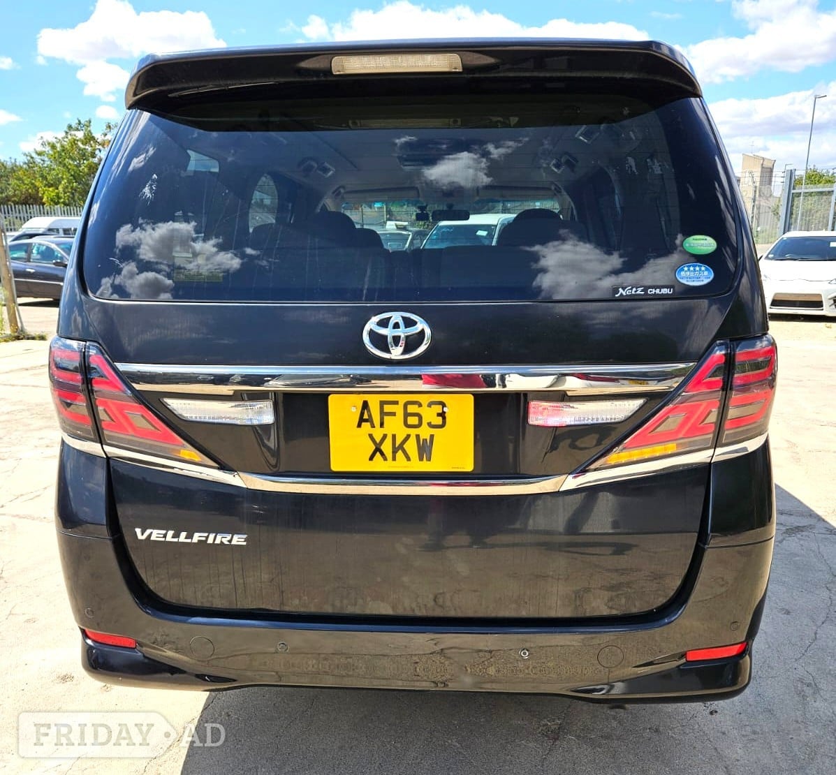 Toyota Vellfire 2014 - Cars