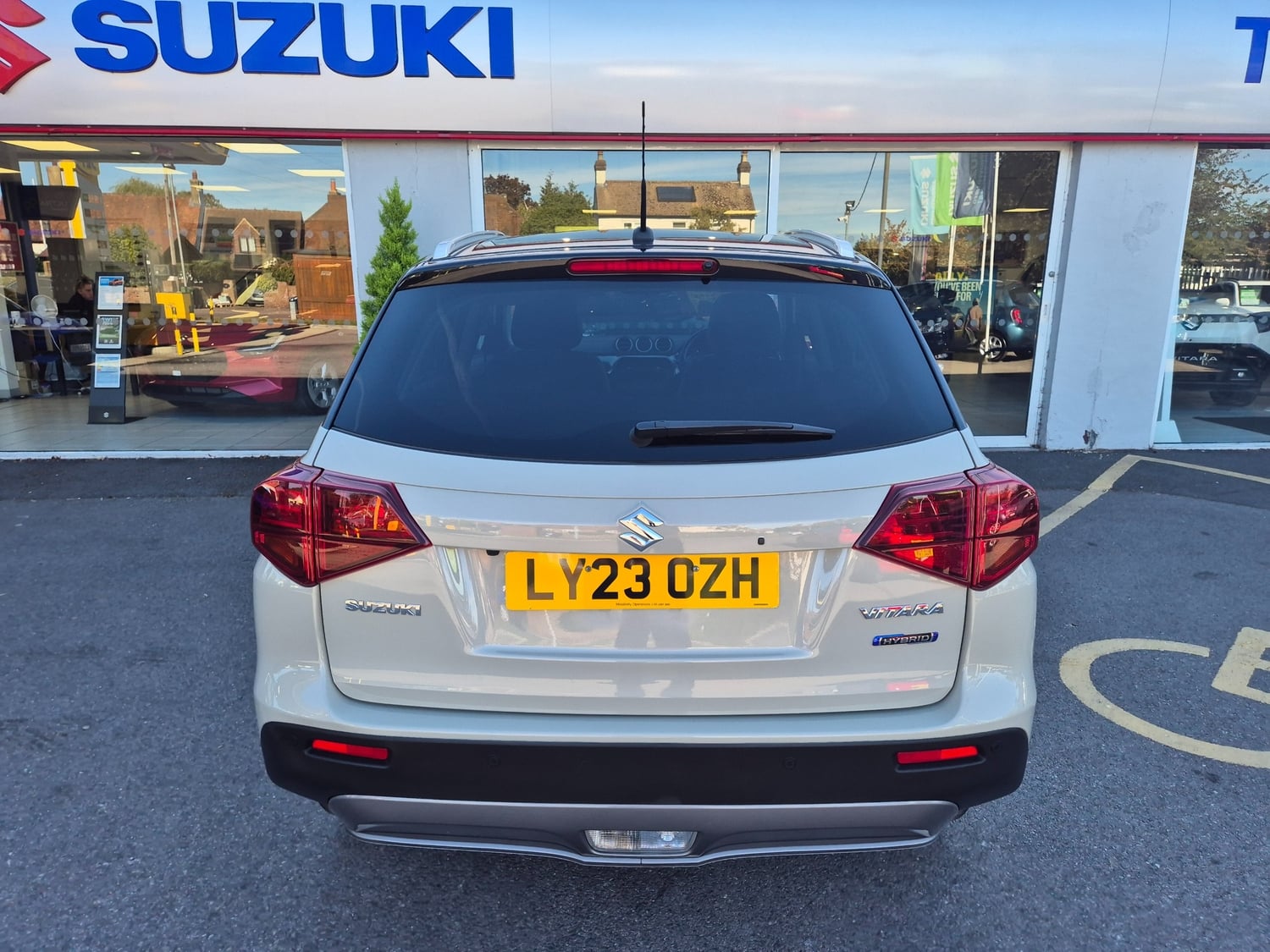 Suzuki Vitara 2023 - Cars