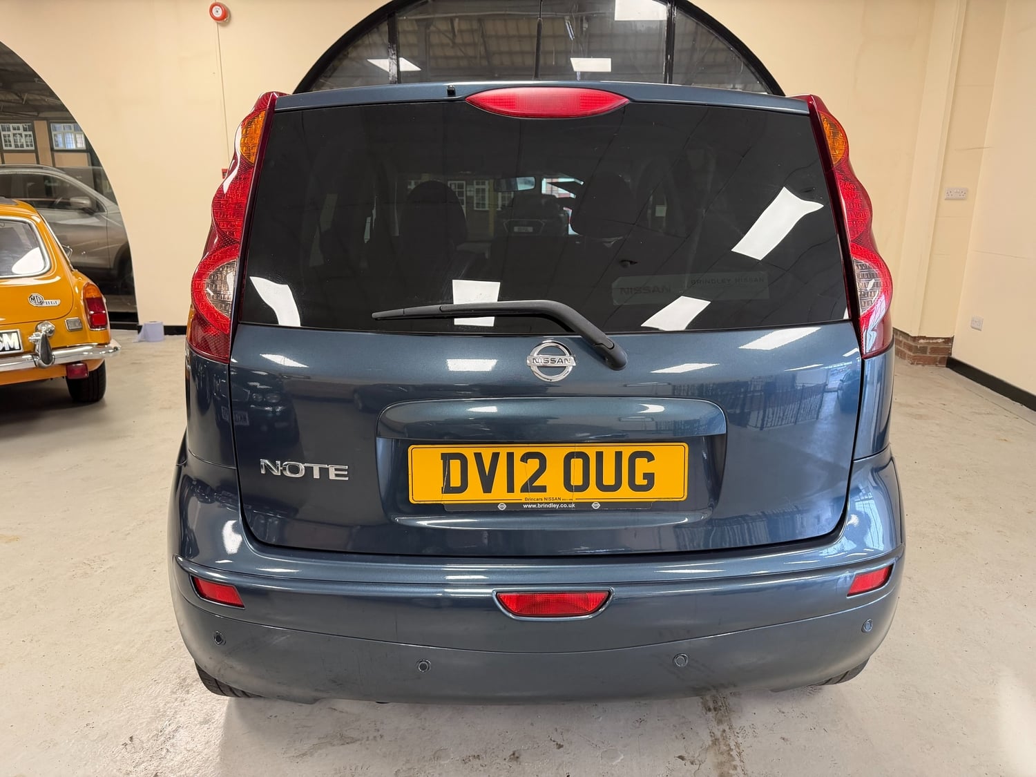 Nissan Note 2012 - Cars