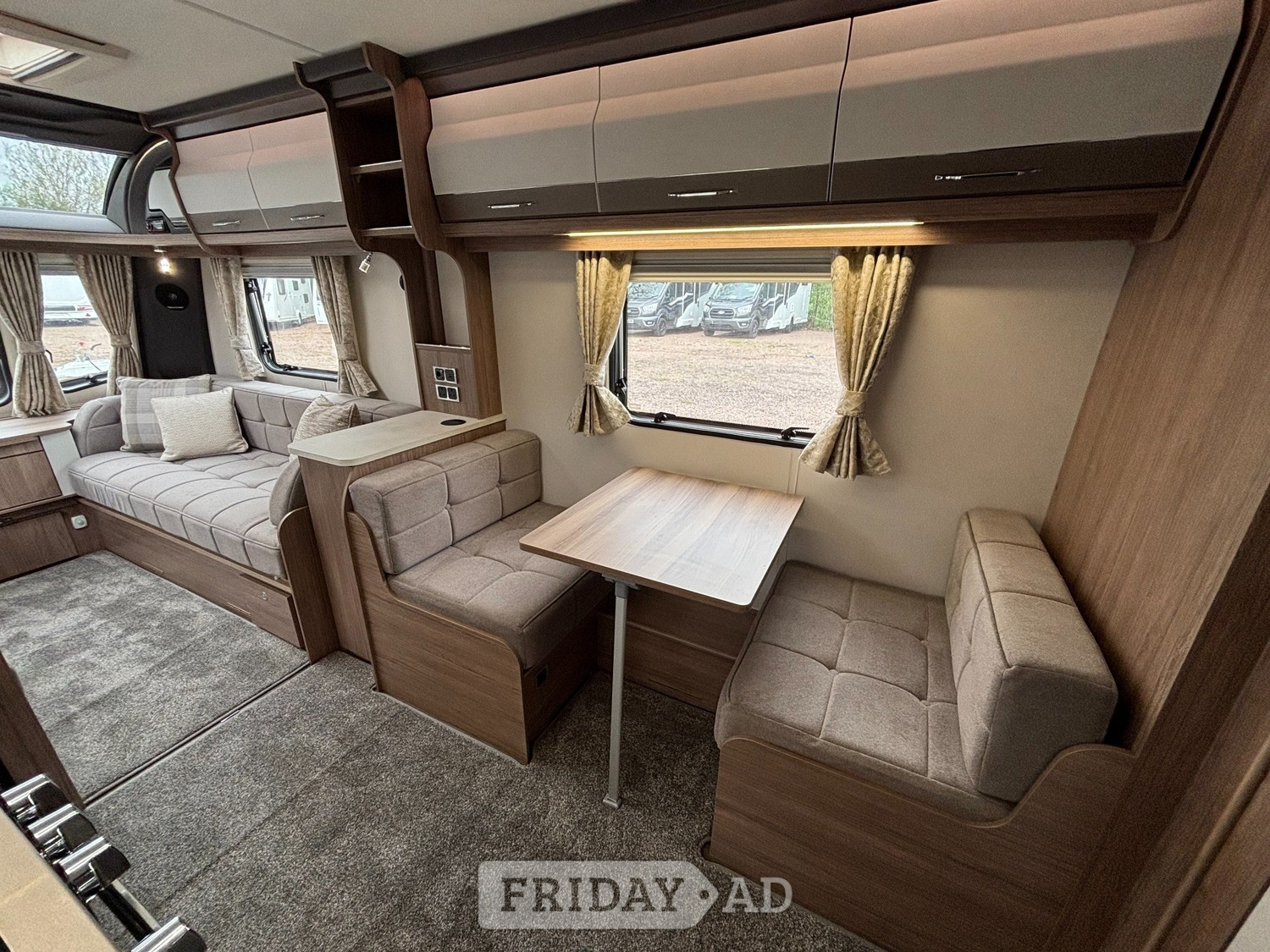 Coachman VIP 2025 - Motorhomes & Caravans