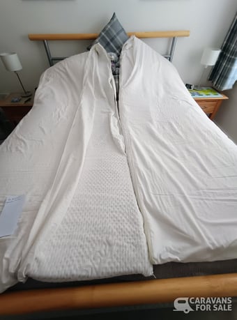 Pair single Duvalay memory toppers , excellent condition,