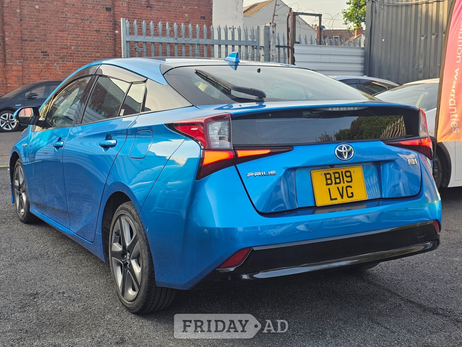 Toyota Prius 2019 - Cars