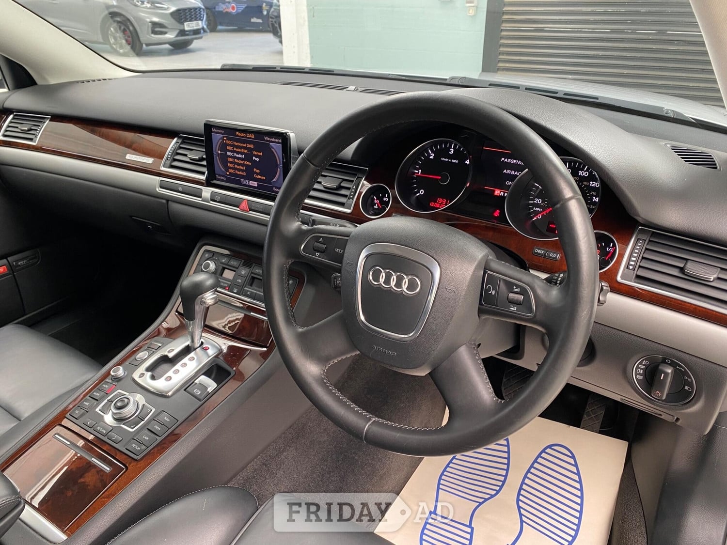 [ berth ]Audi A8
