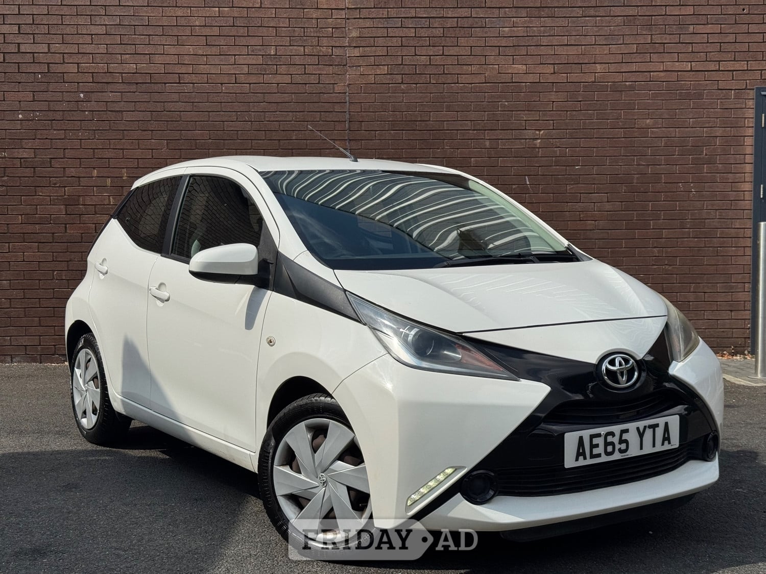 Toyota Aygo 2015 in Ashford