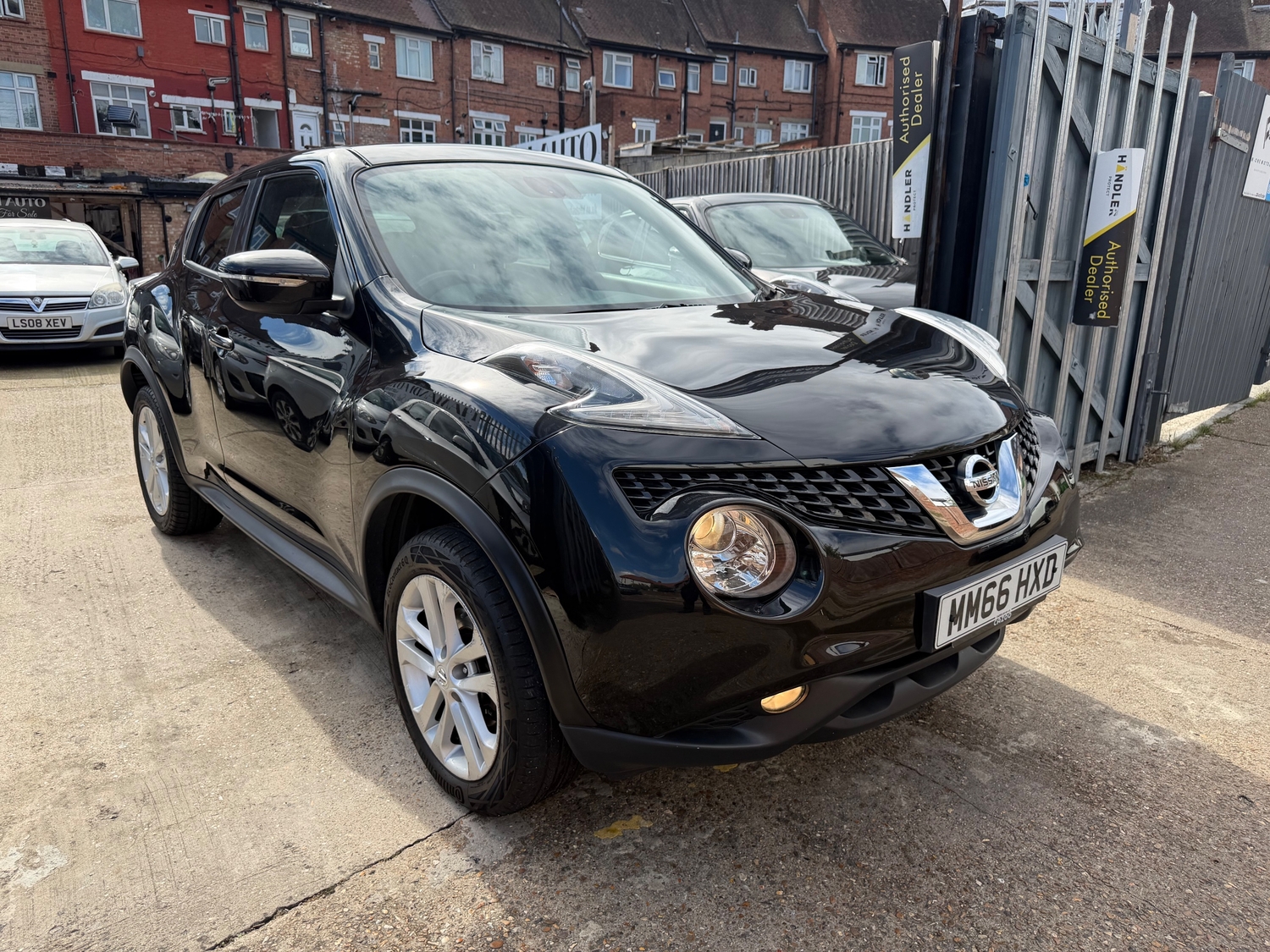 Nissan Juke 2016 - Cars