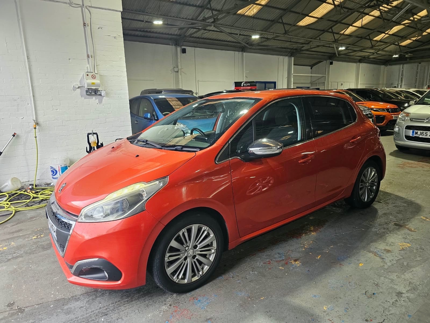 Peugeot 208 2015 - Cars in Pontypridd