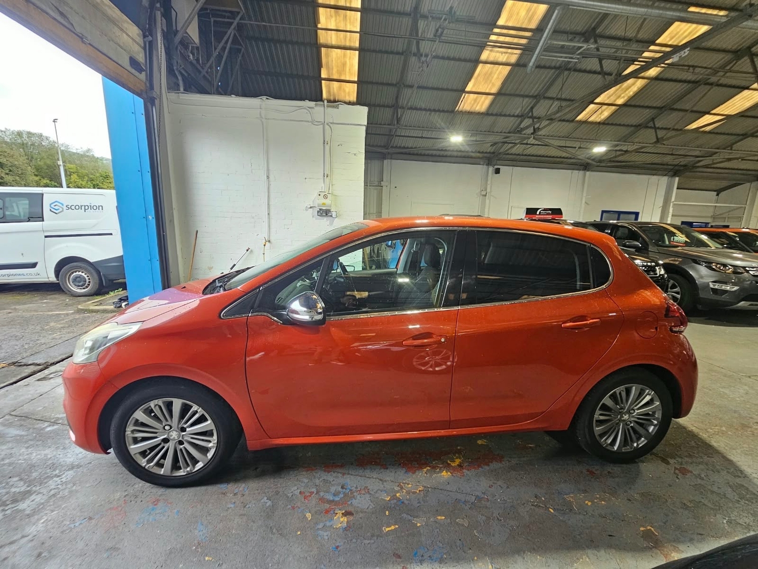Peugeot 208 2015 - Cars