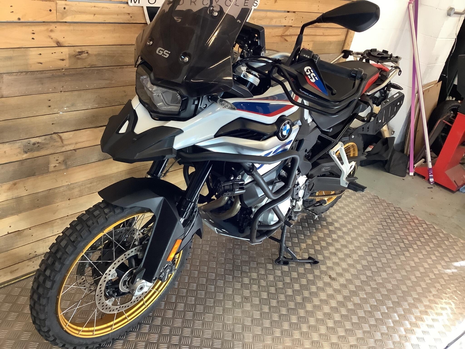 [ berth ]BMW F Series