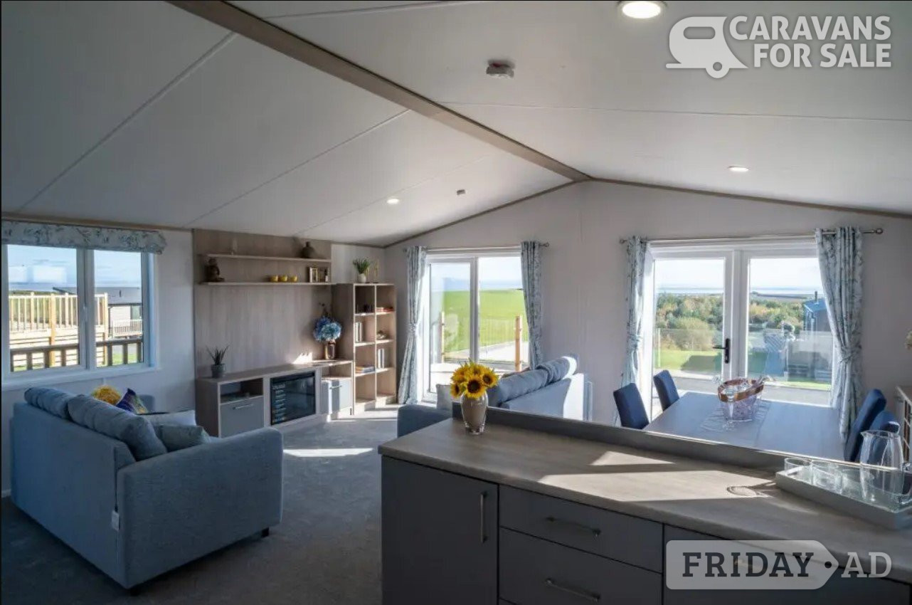 2 bed Lakes Coastal Executive Lodge - 12 month owners only - Holiday Homes
