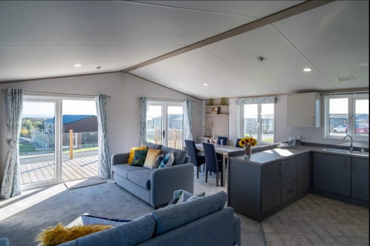 Newbiggin 2 bed Lakes Coastal Executive Lodge - 12 month owners only