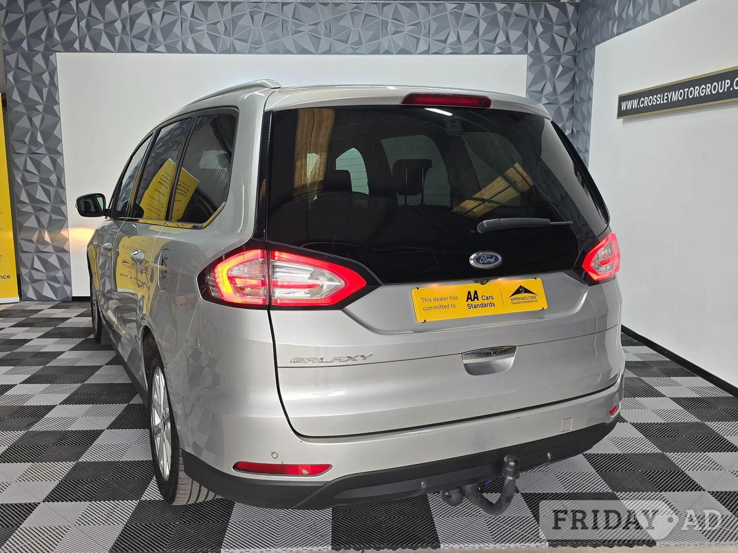 Ford Galaxy 2016 - Cars