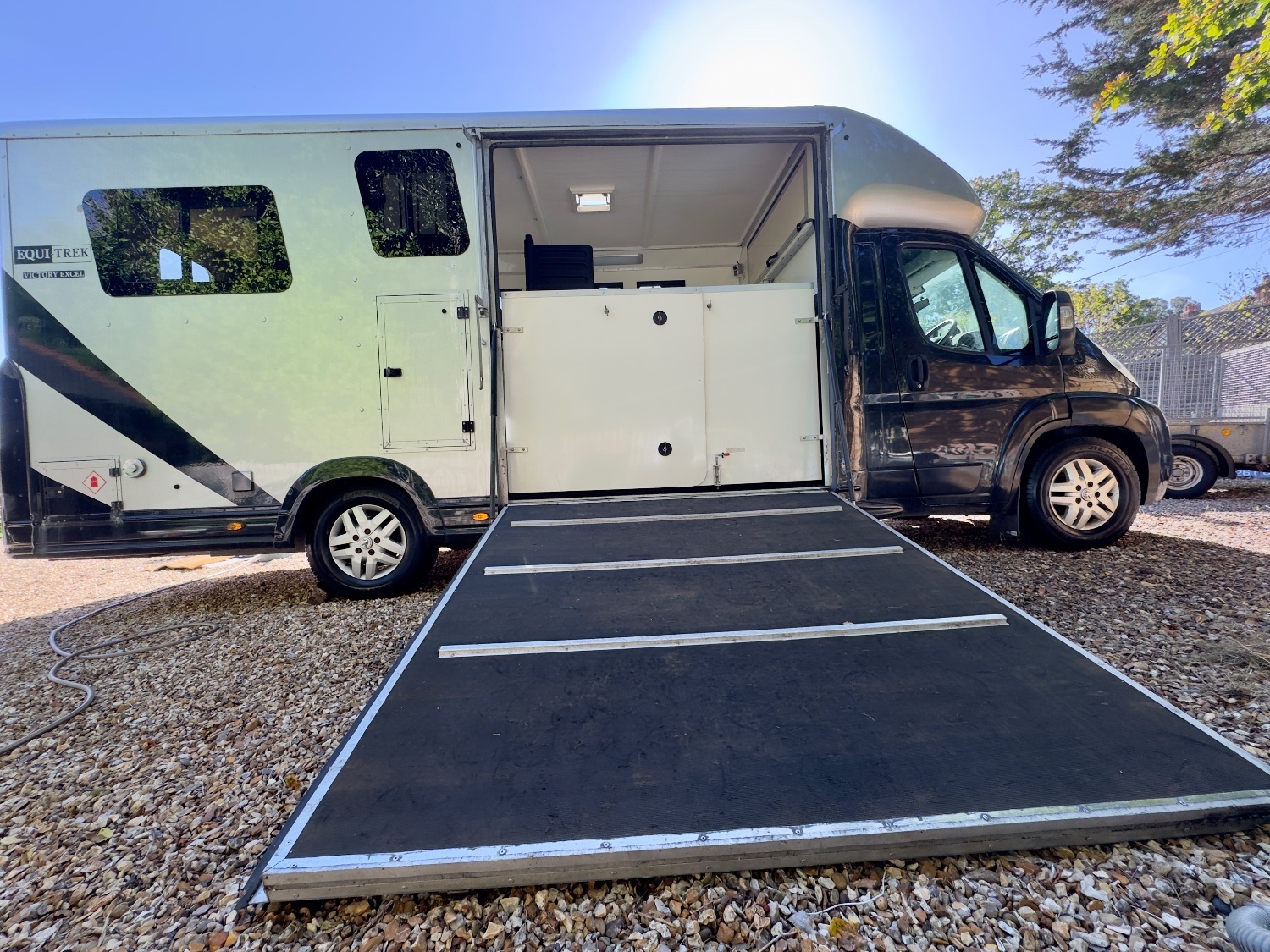 Equi-Trek Victory Excel Peugeot Horsebox - Trailers & Horseboxes in Bashley