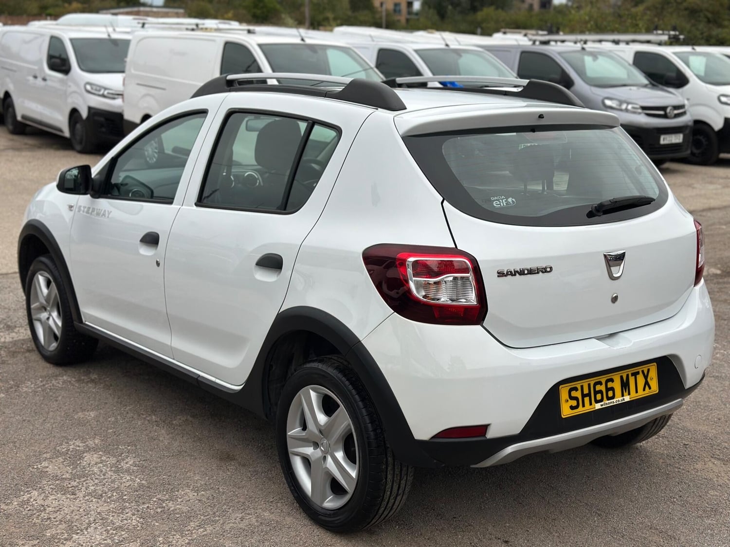 Dacia Sandero Stepway 2016 - Cars