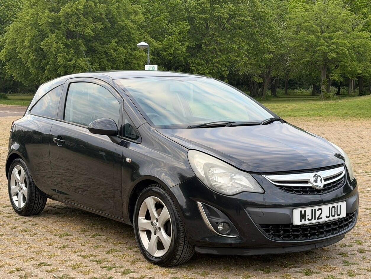 [ berth ]Vauxhall Corsa