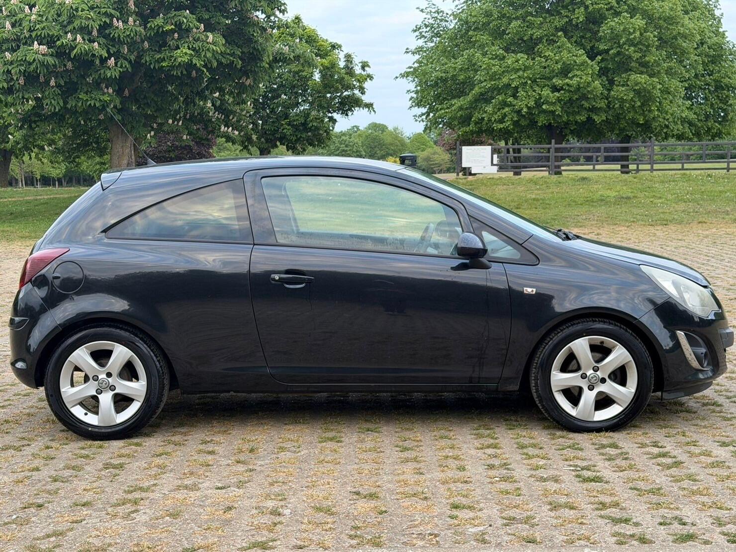 Vauxhall Corsa 2012 - Cars