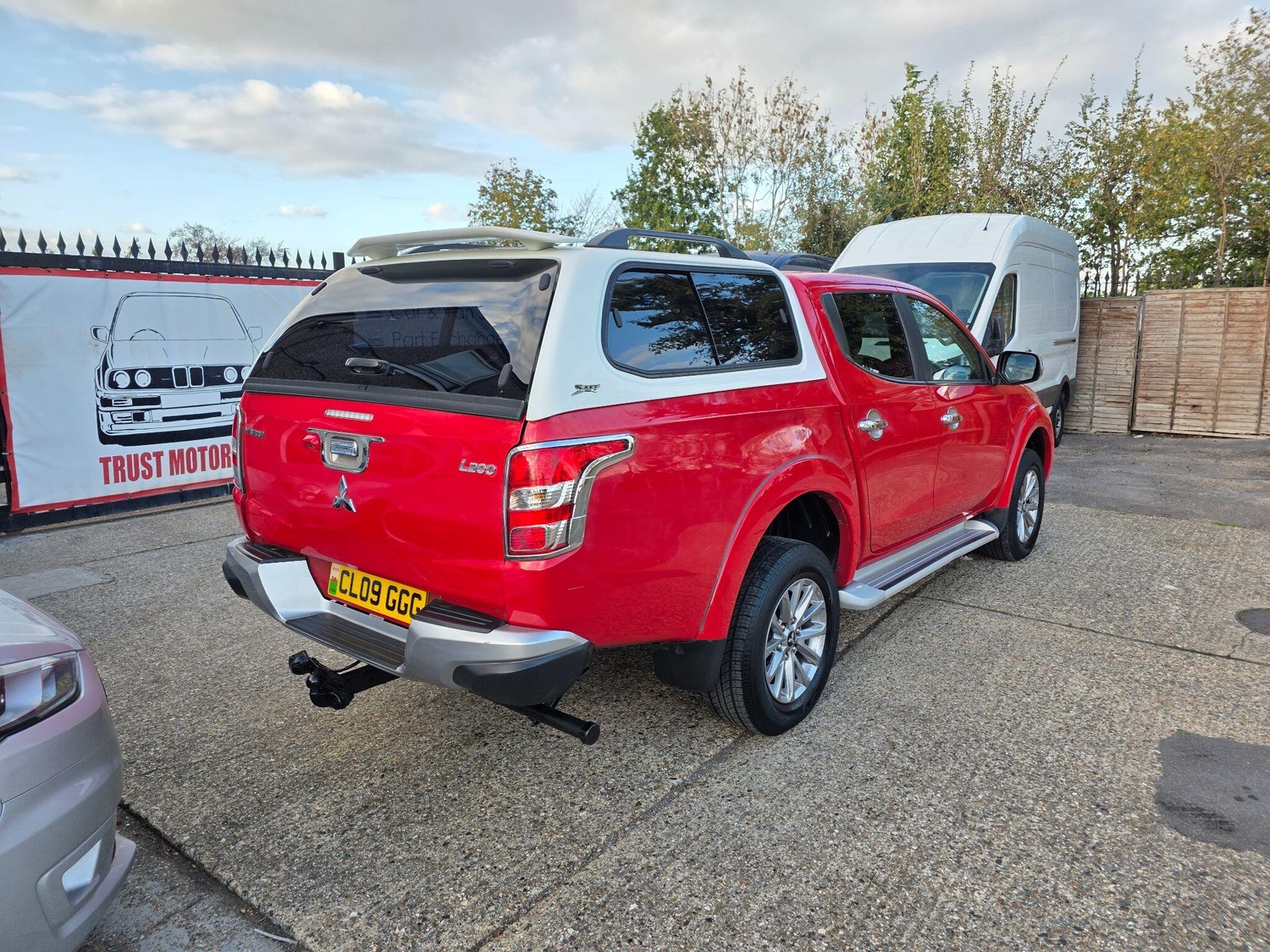 [ berth ]Mitsubishi L200