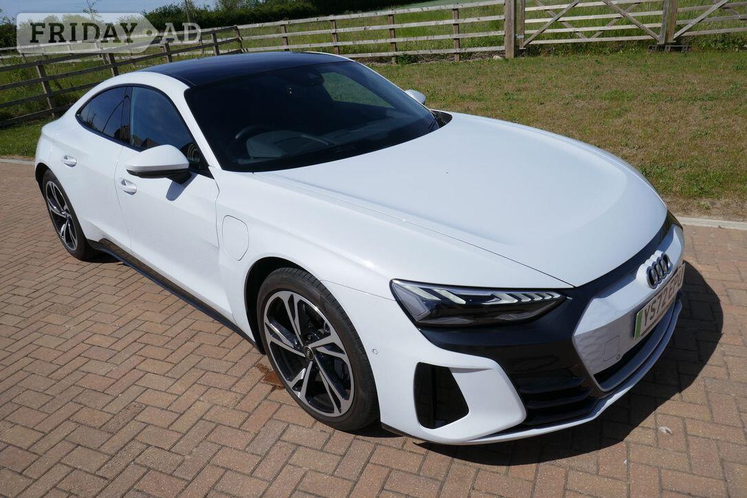 Audi e-tron 2022 in Ely