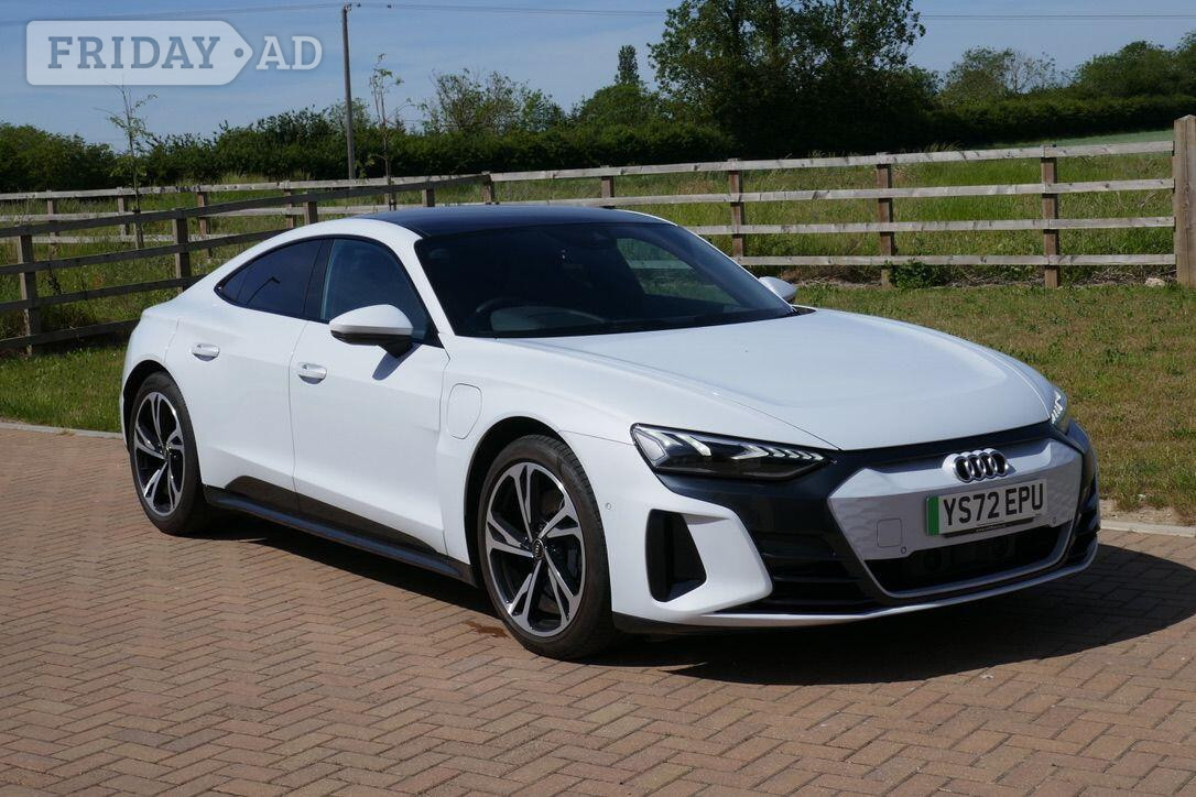 [ berth ]Audi e-tron
