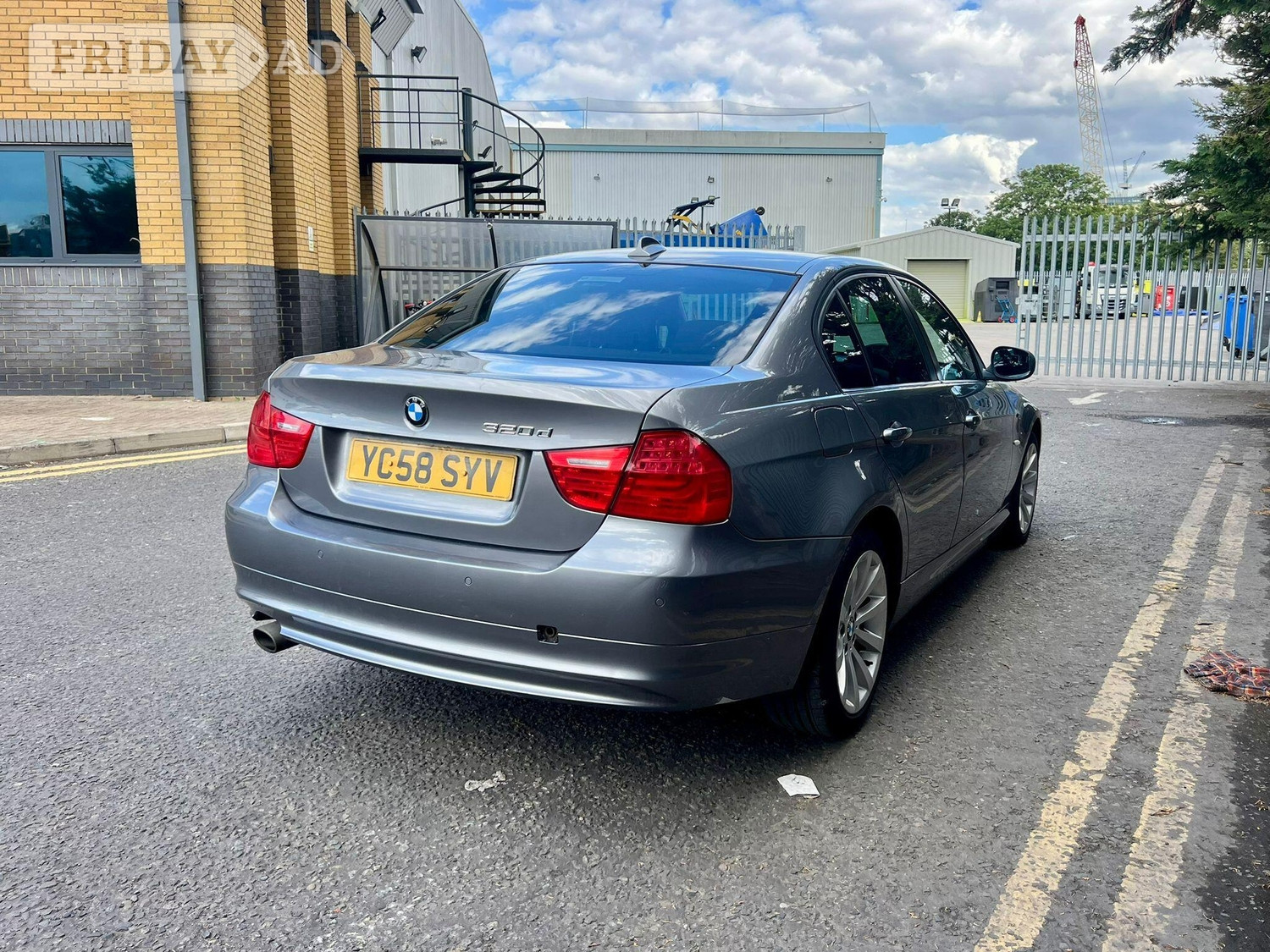 [ berth ]BMW 3 Series
