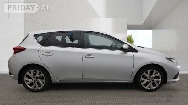 Toyota Auris 2016 - Cars