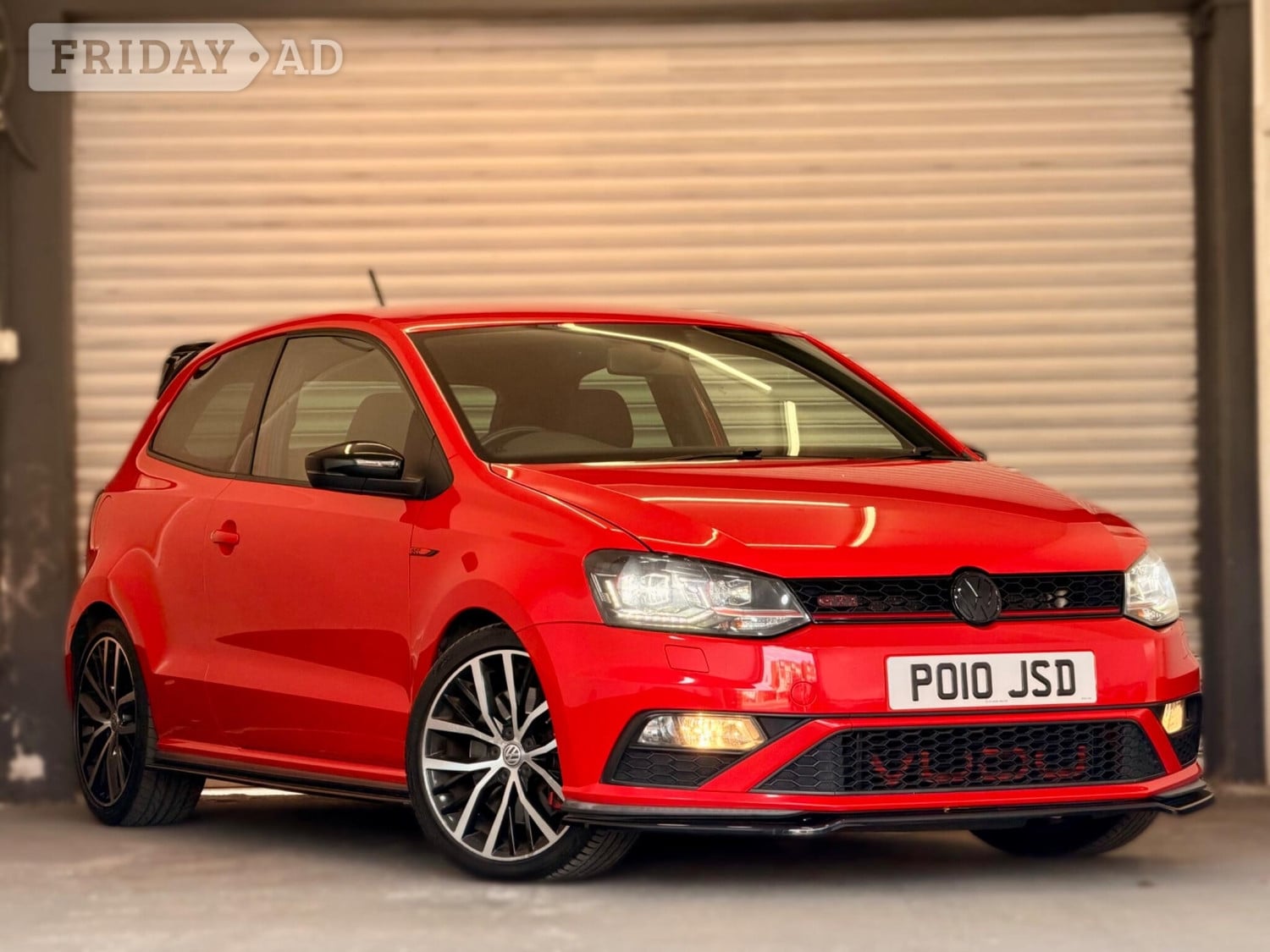 Volkswagen Polo 2016 - Cars in Feltham