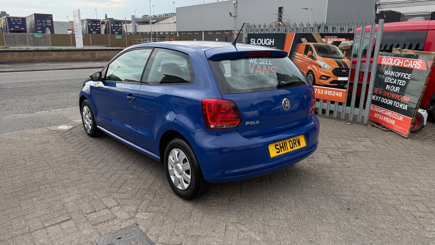[ berth ]Volkswagen Polo