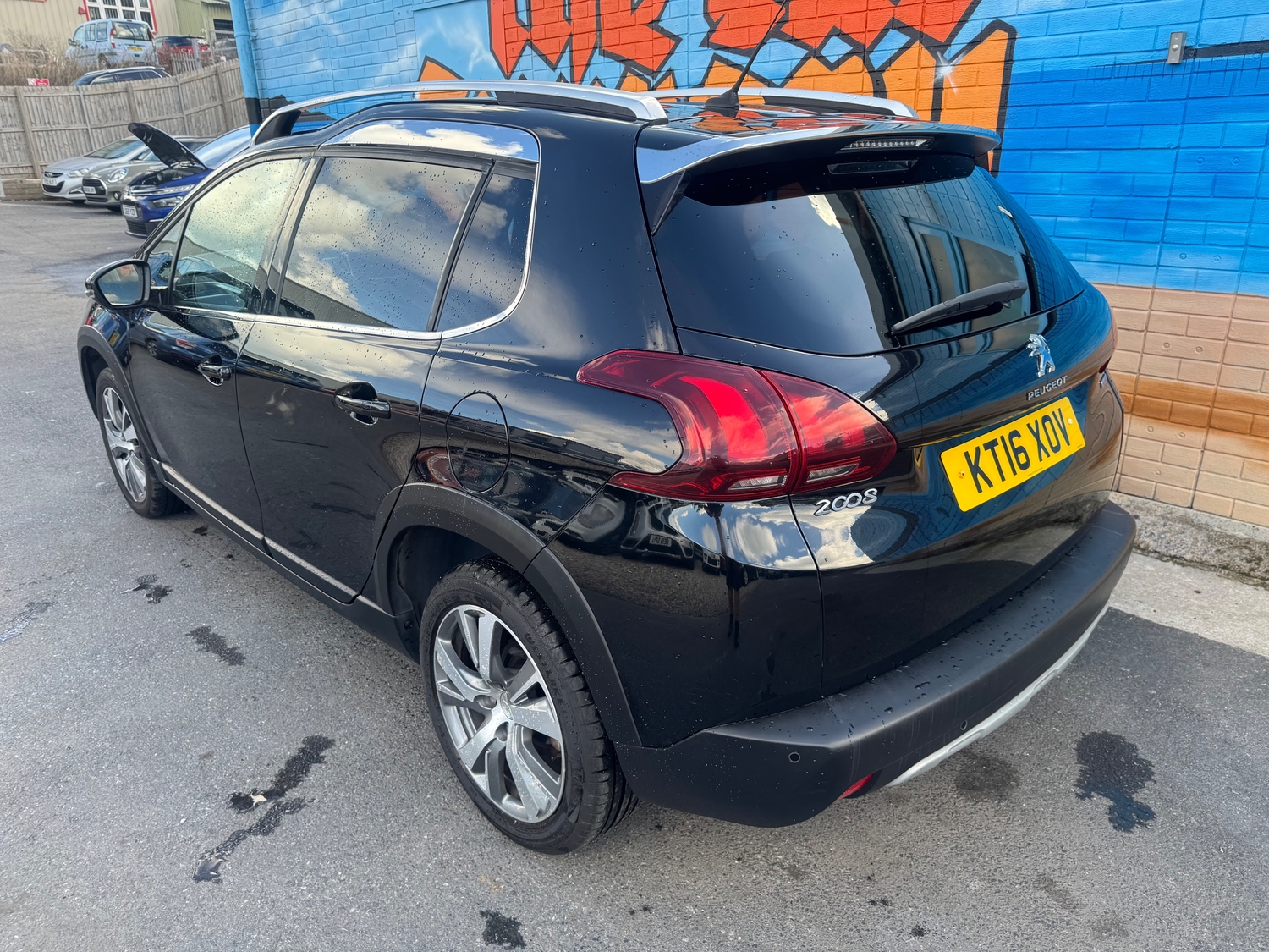 Peugeot 2008 2016 - Cars