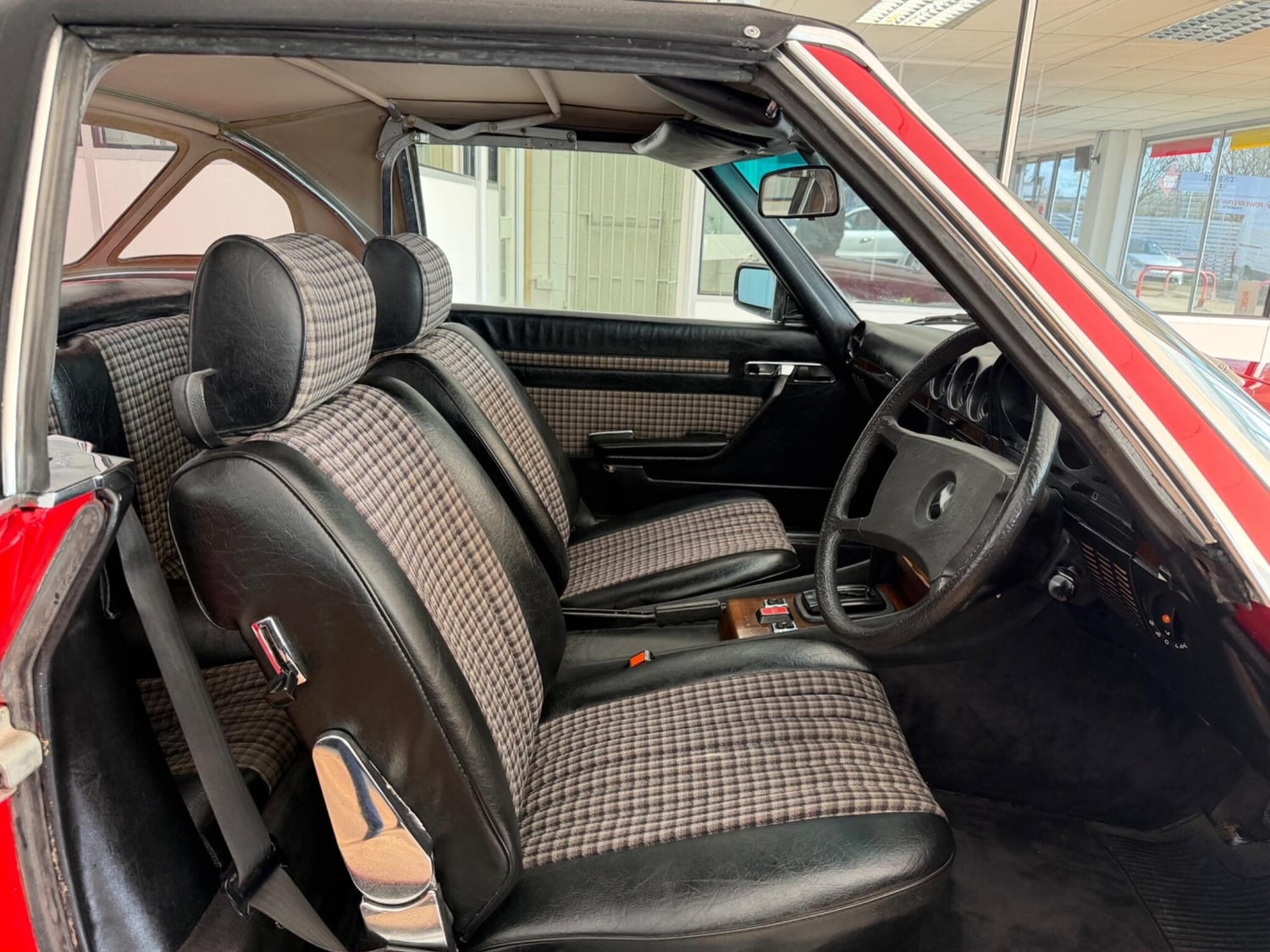 Mercedes-Benz 380 1981 - Cars
