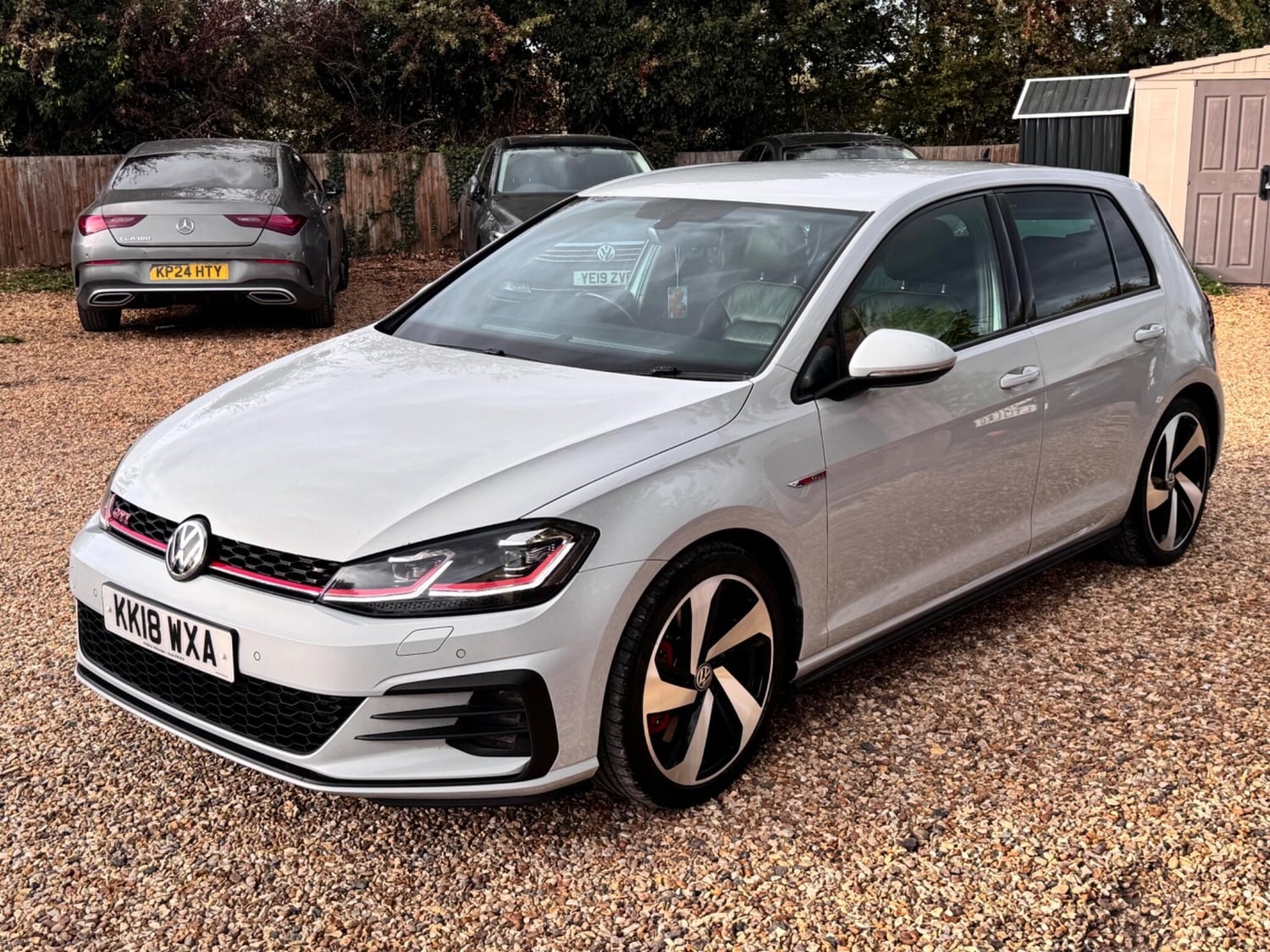 [ berth ]Volkswagen Golf