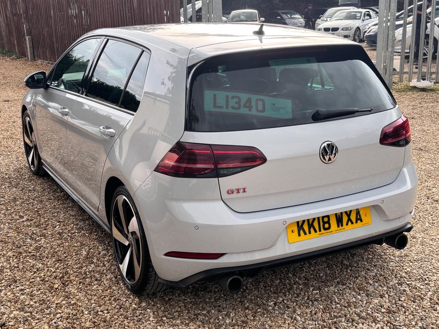 Volkswagen Golf 2018 - Cars in Shefford