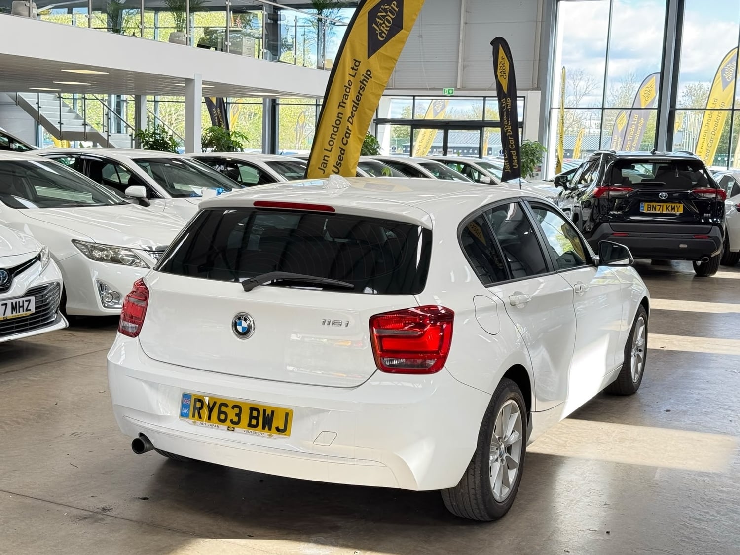 [ berth ]BMW 1 Series